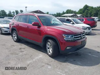 2019 Volkswagen Atlas SE z VIN 1V2LR2CA3KC501807, wystawiony jako IAAI lot #42731760 z przebiegiem 51 435 mil mil oraz . Historia ofert i sprzedaży dostępna na DreamBid. Obrazek 1.