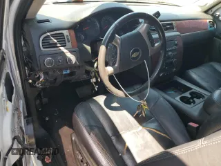 2014 Chevrolet Suburban LT with VIN 1GNSKJE79ER112840, listed as a Copart auction lot 64709074 with Not Provided miles and Salvage Title. Bid and sale history available at DreamBid. Image 8.