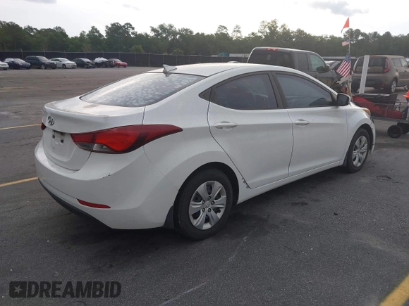 2016 Hyundai Elantra SE z VIN 5NPDH4AE0GH688736, wystawiony jako IAAI lot #42390551 z przebiegiem 225 366 mil mil oraz . Historia ofert i sprzedaży dostępna na DreamBid. Obrazek 4.