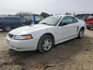 2001 Ford Mustang Standard with VIN 1FAFP40421F223094, listed as a Copart auction lot 47808705 with 0 mi miles and Clean Title. Bid and sale history available at carsss.com. Image 1.