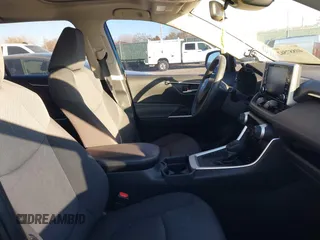 2019 Toyota RAV4 XLE with VIN JTMW1RFV1KD002799, listed as a IAAI auction lot 40887562 with 75,016 mi miles. Bid and sale history available at carsss.com. Image 5.