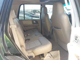 2005 Ford Expedition Eddie Bauer with VIN 1FMFU18555LA97198, listed as a IAAI auction lot 41256088 with 191,868 mi miles. Bid and sale history available at carsss.com. Image 8.
