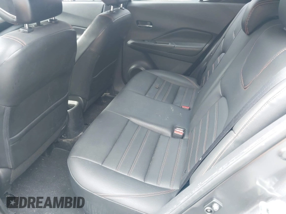 2019 Nissan Kicks SR with VIN 3N1CP5CU9KL503622, listed as a IAAI auction lot 42045362 with 69,000 mi miles. Bid and sale history available at carsss.com. Image 8.