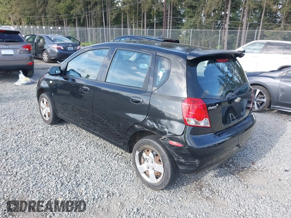 2007 Chevrolet Aveo LS z VIN KL1TD66697B739406, wystawiony jako IAAI lot #42254135 z przebiegiem 95 369 mil mil oraz . Historia ofert i sprzedaży dostępna na DreamBid. Obrazek 3.