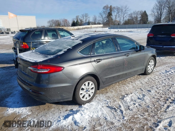 2019 Ford Fusion S with VIN 3FA6P0G70KR209594, listed as a IAAI auction lot 41039479 with 143,209 mi miles and . Bid and sale history available at DreamBid. Image 4.