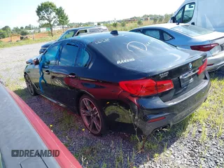 2018 BMW 5 Series M550i xDrive с VIN WBAJB9C59JB286170, выставлен на аукционе IAAI как лот 42726658 с пробегом Не указан миль и . История ставок и продаж доступна на DreamBid. Изображение 3.