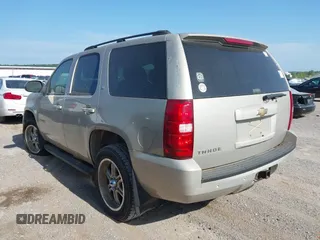 2007 Chevrolet Tahoe LT z VIN 1GNFK13007J146559, wystawiony jako IAAI lot #42686539 z przebiegiem 278 300 mil mil oraz . Historia ofert i sprzedaży dostępna na DreamBid. Obrazek 3.