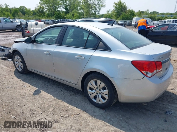 2014 Chevrolet Cruze LS with VIN 1G1PA5SHXE7257475, listed as a IAAI auction lot 42380740 with 84,043 mi miles and . Bid and sale history available at DreamBid. Image 3.