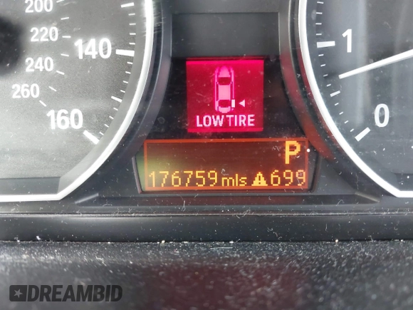 2010 BMW 1 Series 128i with VIN WBAUL7C5XAVJ78203, listed as a IAAI auction lot 41595287 with 176,759 mi miles and . Bid and sale history available at DreamBid. Image 15.