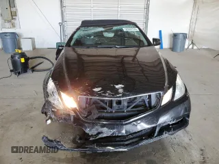 2013 Mercedes-Benz E 350 with VIN WDDKK5KF0DF214786, listed as a Copart auction lot 52063725 with 215,760 mi miles and Salvage title. Bid and sale history available at DreamBid. Image 5.