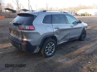 2021 Jeep Cherokee Altitude with VIN 1C4PJLLB1MD183417, listed as a IAAI auction lot 41724254 with 122,657 mi miles. Bid and sale history available at carsss.com. Image 4.