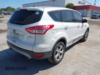 2015 Ford Escape SE with VIN 1FMCU0GX7FUA22322, listed as a IAAI auction lot 41942310 with 157,107 mi miles. Bid and sale history available at carsss.com. Image 4.