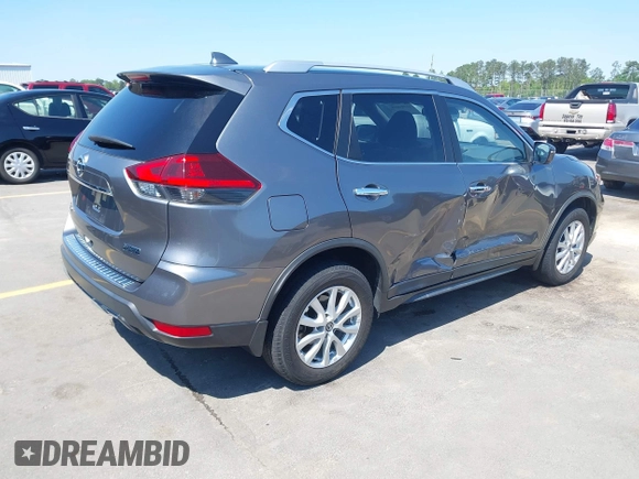 2020 Nissan Rogue SV with VIN JN8AT2MT8LW036231, listed as a IAAI auction lot 41984808 with 28,736 mi miles. Bid and sale history available at carsss.com. Image 4.