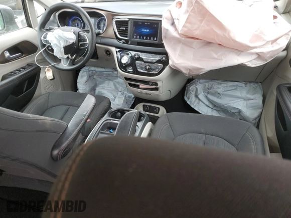 2018 Chrysler Pacifica Touring Plus with VIN 2C4RC1FG9JR102073, listed as a Copart auction lot 48063515 with 86,872 mi miles and Salvage Title. Bid and sale history available at DreamBid. Image 8.