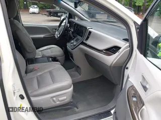 2016 Toyota Sienna XLE with VIN 5TDYK3DC9GS756582, listed as a IAAI auction lot 42506733 with 155,678 mi miles and . Bid and sale history available at DreamBid. Image 5.