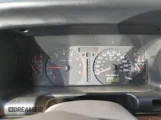 2000 Isuzu Trooper S with VIN JACDS58X9Y7J05616, listed as a Copart auction lot 42621905 with 188,747 mi miles and Clean title. Bid and sale history available at DreamBid. Image 9.