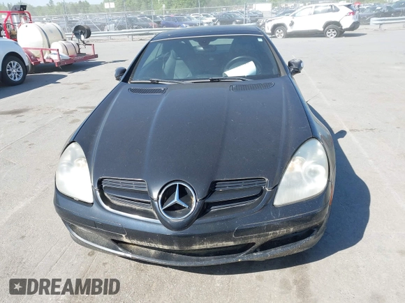 2007 Mercedes-Benz SLK 350 with VIN WDBWK56F47F151457, listed as a IAAI auction lot 42048505 with 293,830 mi miles and . Bid and sale history available at DreamBid. Image 12.