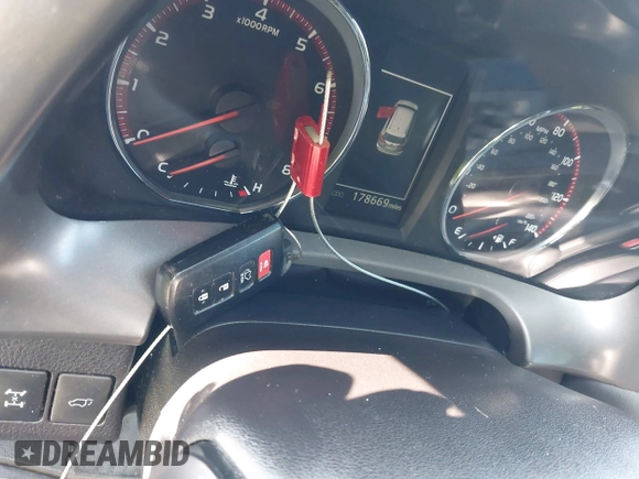 2016 Toyota RAV4 SE with VIN 2T3JFREV6GW424350, listed as a IAAI auction lot 42378966 with 178,669 mi miles and . Bid and sale history available at DreamBid. Image 11.