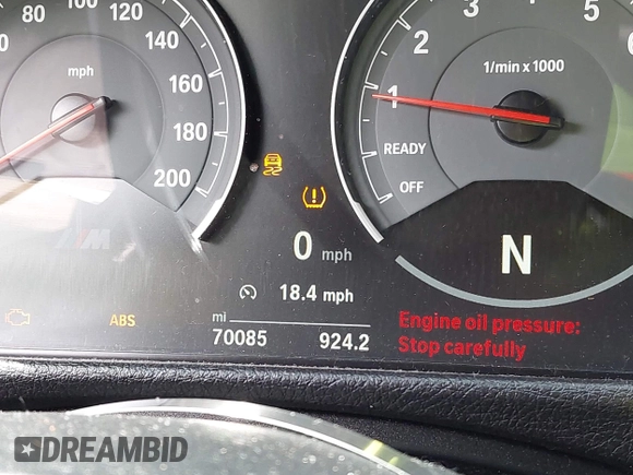 2016 BMW M4 z VIN WBS3R9C50GK337094, wystawiony jako IAAI lot #42167108 z przebiegiem 70 085 mil mil oraz . Historia ofert i sprzedaży dostępna na DreamBid. Obrazek 16.