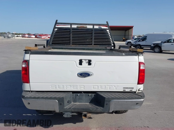 2014 Ford F-250 XL z VIN 1FT7W2B6XEEA73803, wystawiony jako IAAI lot #40960544 z przebiegiem 249 208 mil mil oraz . Historia ofert i sprzedaży dostępna na DreamBid. Obrazek 16.