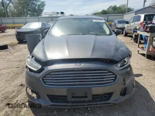 2016 Ford Fusion SE z VIN 3FA6P0H78GR165351, wystawiony jako Copart lot #54254915 z przebiegiem 171 074 mil mil oraz Szkoda całkowita • Salvage title. Historia ofert i sprzedaży dostępna na DreamBid. Obrazek 5.