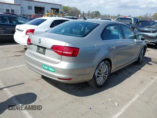2015 Volkswagen Jetta Sedan 1.8T SE w/Connectivity with VIN 3VWD07AJ6FM229576, listed as a IAAI auction lot 41879446 with 89,792 mi miles. Bid and sale history available at carsss.com. Image 4.