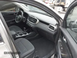 2017 Kia Sorento LX with VIN 5XYPGDA51HG196662, listed as a IAAI auction lot 41939867 with 169,836 mi miles and . Bid and sale history available at DreamBid. Image 5.