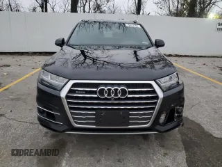 2019 Audi Q7 Prestige with VIN WA1VAAF78KD003117, listed as a Copart auction lot 79457104 with 134,898 mi miles and Salvage Title. Bid and sale history available at carsss.com. Image 5.