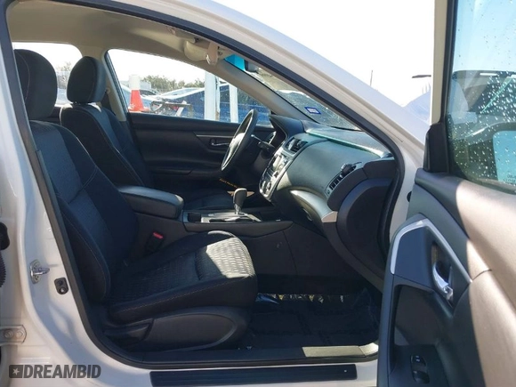 2016 Nissan Altima 2.5 SR with VIN 1N4AL3AP7GN366548, listed as a IAAI auction lot 41354999 with 90,565 mi miles. Bid and sale history available at carsss.com. Image 5.