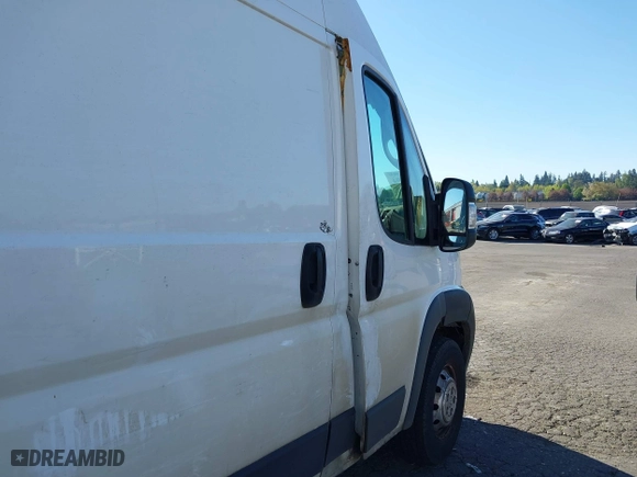 2021 Ram ProMaster Cargo Van with VIN 3C6LRVDG1ME523121, listed as a IAAI auction lot 42076794 with 91,589 mi miles. Bid and sale history available at carsss.com. Image 12.
