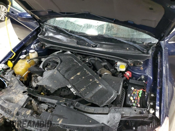 2013 Chrysler 200 LX with VIN 1C3CCBAG9DN726724, listed as a Copart auction lot 44275385 with 111,294 mi miles and Salvage Title. Bid and sale history available at carsss.com. Image 12.