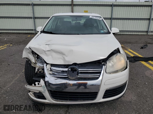 2009 Volkswagen Jetta SE z VIN 3VWRM71K39M057367, wystawiony jako Copart lot #58745235 z przebiegiem 130 647 mil mil oraz Szkoda całkowita • Salvage title. Historia ofert i sprzedaży dostępna na DreamBid. Obrazek 5.