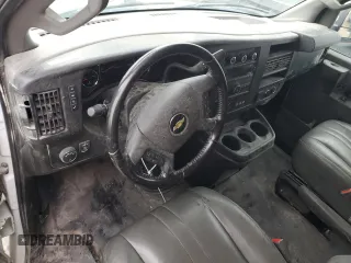 2021 Chevrolet Express Passenger LS с VIN 1GAZGNF73M1236963, выставлен на аукционе Copart как лот 75325424 с пробегом 26 172 миль миль и Списание • Salvage title. История ставок и продаж доступна на DreamBid. Изображение 8.