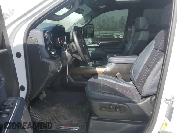 2024 Chevrolet Silverado 3500HD High Country with VIN 1GC4YVEY0RF124804, listed as a Copart auction lot 47888825 with 33,100 mi miles and Salvage Title. Bid and sale history available at carsss.com. Image 7.