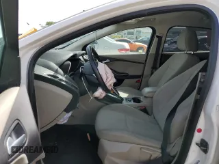 2013 Ford Focus Electric z VIN 1FADP3R47DL353527, wystawiony jako Copart lot #51184724 z przebiegiem 57 020 mil mil oraz Szkody całkowita. Historia ofert i sprzedaży dostępna na DreamBid. Obrazek 7.