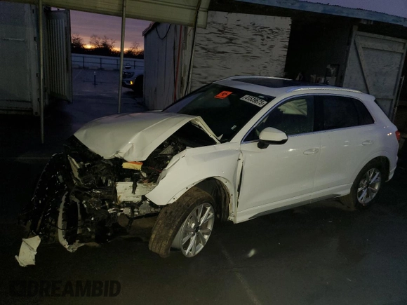 2024 Audi Q3 S line Premium z VIN WA1DECF35R1082556, wystawiony jako Copart lot #41539675 z przebiegiem Nie podano mil oraz Szkoda całkowita • Salvage title. Historia ofert i sprzedaży dostępna na DreamBid. Obrazek 1.