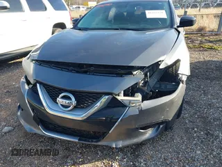 2016 Nissan Maxima Platinum with VIN 1N4AA6APXGC438961, listed as a IAAI auction lot 41535350 with 194,701 mi miles and . Bid and sale history available at DreamBid. Image 6.