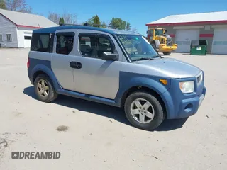 2005 Honda Element EX with VIN 5J6YH28695L010901, listed as a IAAI auction lot 42142162 with 202,401 mi miles and . Bid and sale history available at DreamBid. Image 1.