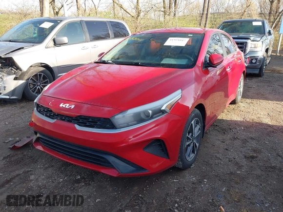 2022 Kia Forte LXS z VIN 3KPF24AD7NE427039, wystawiony jako IAAI lot #41921047 z przebiegiem 46 472 mil mil oraz . Historia ofert i sprzedaży dostępna na DreamBid. Obrazek 2.