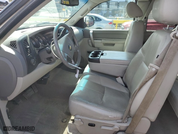 2012 Chevrolet Silverado 1500 LT with VIN 1GCRKSE77CZ257613, listed as a Copart auction lot 48324385 with 133,335 mi miles and Salvage Title. Bid and sale history available at carsss.com. Image 7.