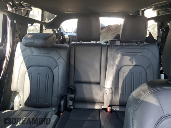 2022 Land Rover Defender with VIN SALEWERU0N2087281, listed as a Copart auction lot 67636814 with 25,546 mi miles and Salvage title. Bid and sale history available at DreamBid. Image 10.