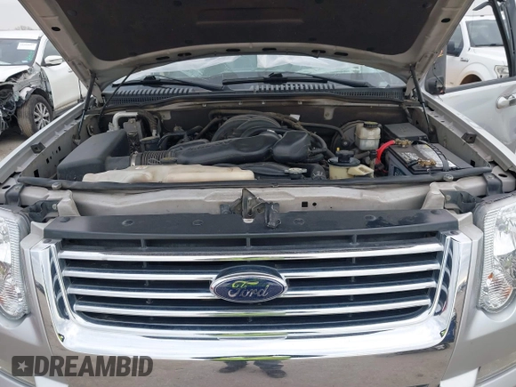 2010 Ford Explorer Limited with VIN 1FMEU7F89AUA84731, listed as a IAAI auction lot 41585563 with 142,598 mi miles. Bid and sale history available at carsss.com. Image 10.