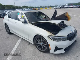 2020 BMW 3 Series 330i z VIN 3MW5R1J03L8B21144, wystawiony jako IAAI lot #41965294 z przebiegiem Nie podano mil oraz . Historia ofert i sprzedaży dostępna na DreamBid. Obrazek 1.