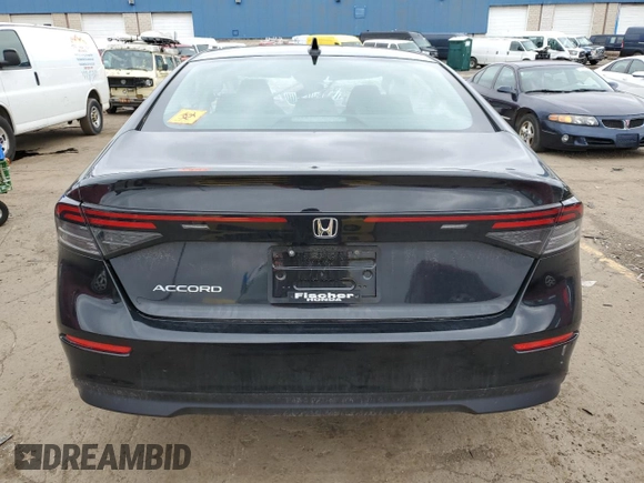 2024 Honda Accord LX z VIN 1HGCY1F2XRA041135, wystawiony jako Copart lot #51101845 z przebiegiem 13 648 mil mil oraz Nie do naprawy • Non repairable. Historia ofert i sprzedaży dostępna na DreamBid. Obrazek 6.