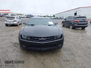 2011 Chevrolet Camaro 2LS с VIN 2G1FA1ED3B9165616, выставлен на аукционе IAAI как лот 40864625 с пробегом 145 035 миль миль и . История ставок и продаж доступна на DreamBid. Изображение 12.