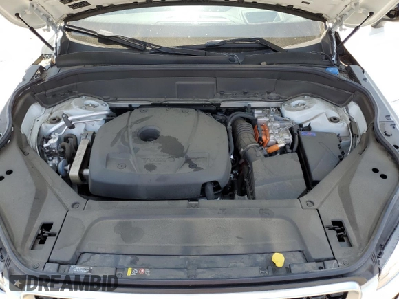 2020 Volvo XC90 R-Design with VIN YV4BR0CMXL1616605, listed as a Copart auction lot 60628505 with 38,417 mi miles and Salvage title. Bid and sale history available at DreamBid. Image 12.