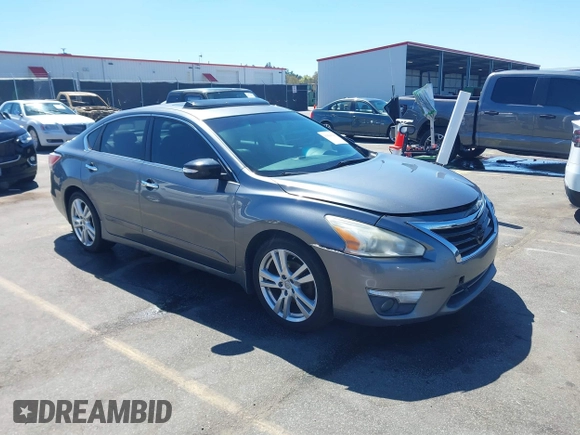 2015 Nissan Altima SL with VIN 1N4BL3AP8FC147080, listed as a IAAI auction lot 41816106 with 236,157 mi miles and . Bid and sale history available at carsss.com. Image 1.