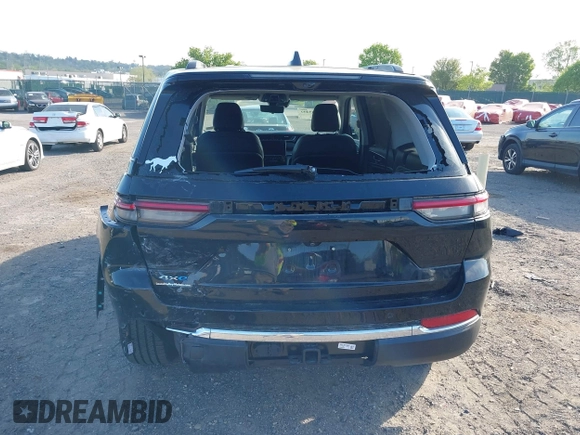2024 Jeep Grand Cherokee с VIN 1C4RJYB61RC713750, выставлен на аукционе IAAI как лот 42149409 с пробегом 9 931 миль миль и . История ставок и продаж доступна на DreamBid. Изображение 6.