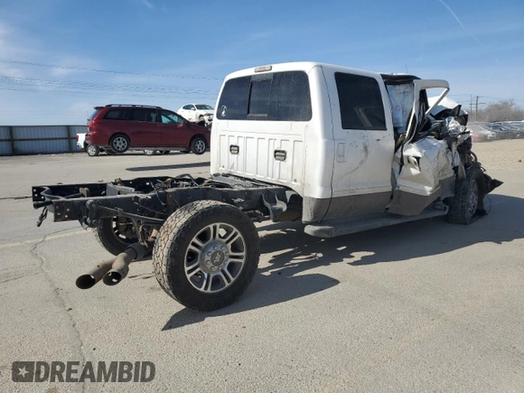 2015 Ford F-350 Platinum with VIN 1FT8W3BT7FEB84326, listed as a Copart auction lot 48031485 with 232,118 mi miles and Salvage Title. Bid and sale history available at DreamBid. Image 3.