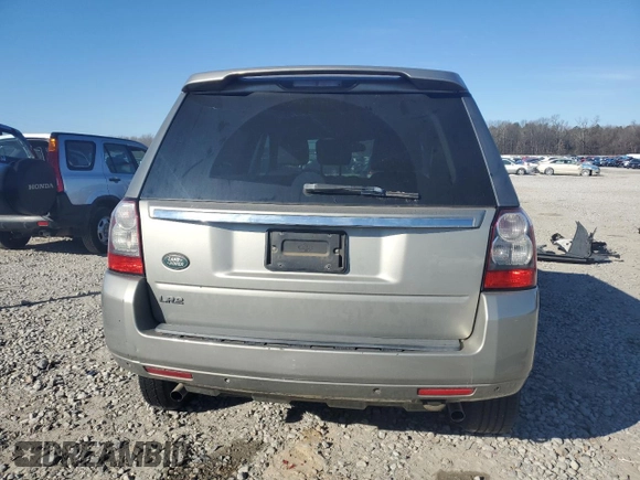 2011 Land Rover LR2 HSE z VIN SALFR2BN1BH272509, wystawiony jako Copart lot #46919755 z przebiegiem 152 852 mil mil oraz Czysty tytuł • Clean title. Historia ofert i sprzedaży dostępna na DreamBid. Obrazek 6.